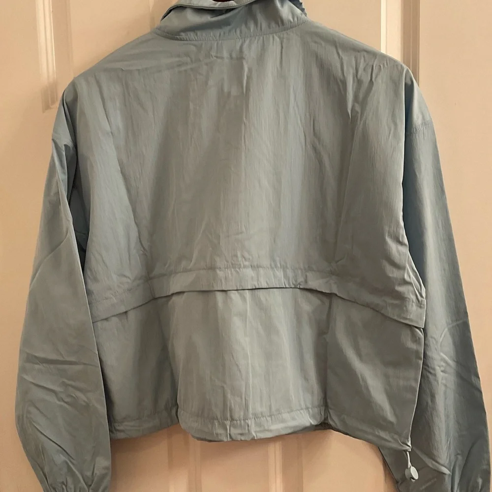 Yogalicious Radiant Andrea Half Zip Crop Jacket - NWT - Medium - Forget Me Not - Picture 9 of 9